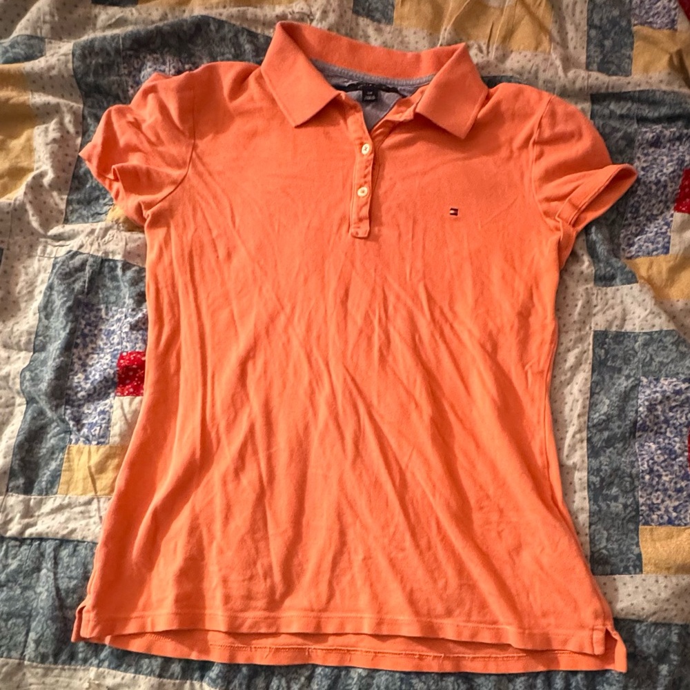 Women’s button up pink pollo